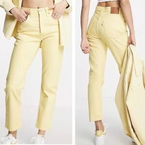 Levi's Women's Yellow Straight Leg Jeans Nwt Size 29x30